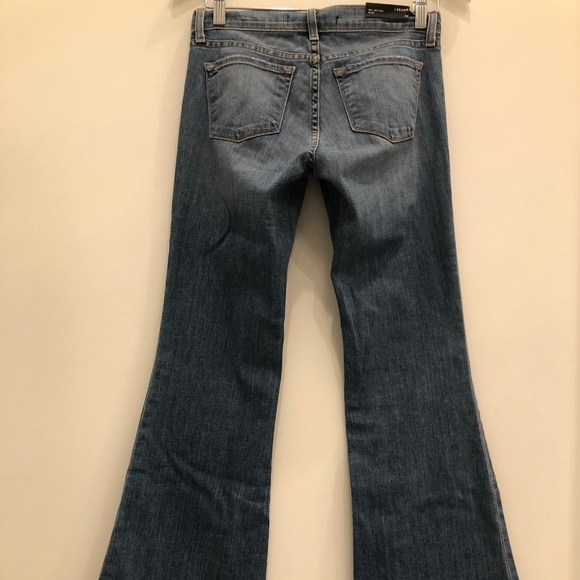 J Brand Mid Rise, Bell Bottom/Flare Jeans Size 26 - Picture 2 of 8